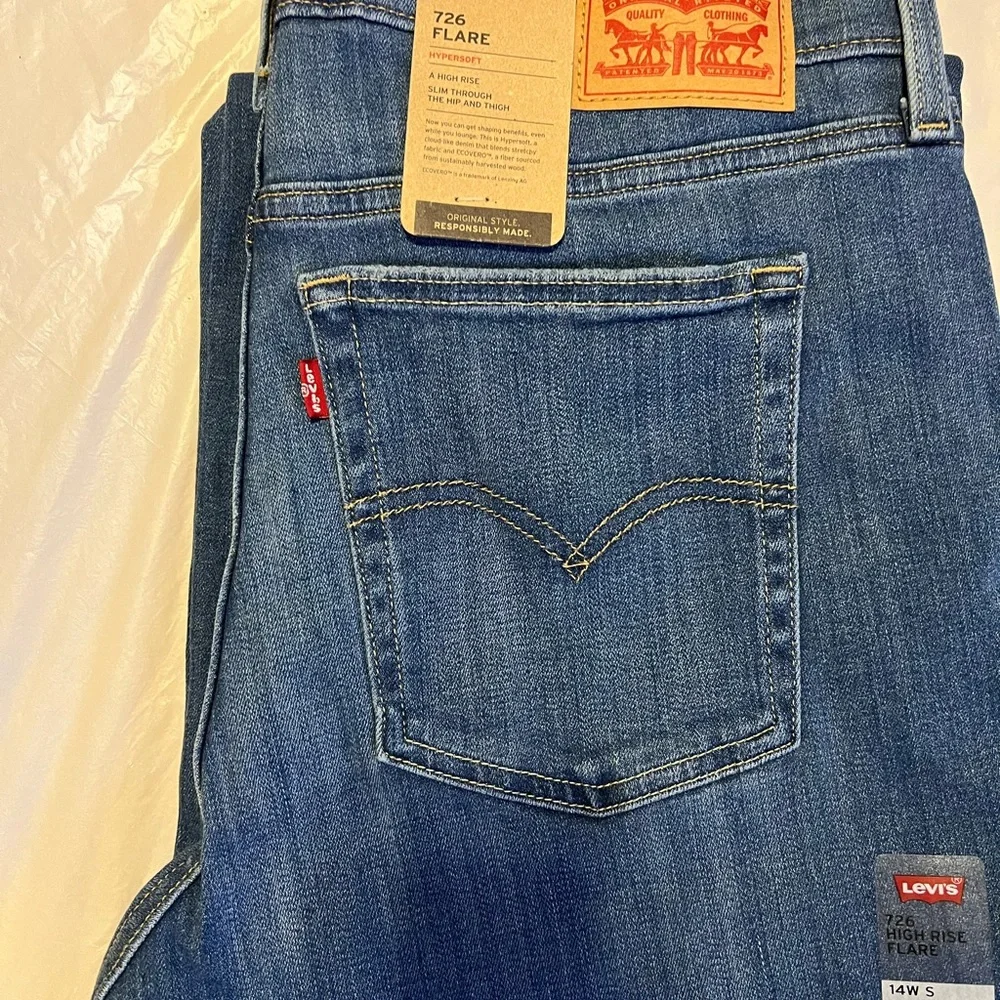 Levi Womens Flare Jeans - Picture 2 of 13